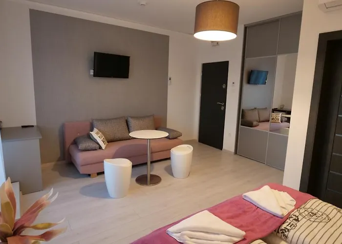 Anna Fuered Boutique ホテル 4*