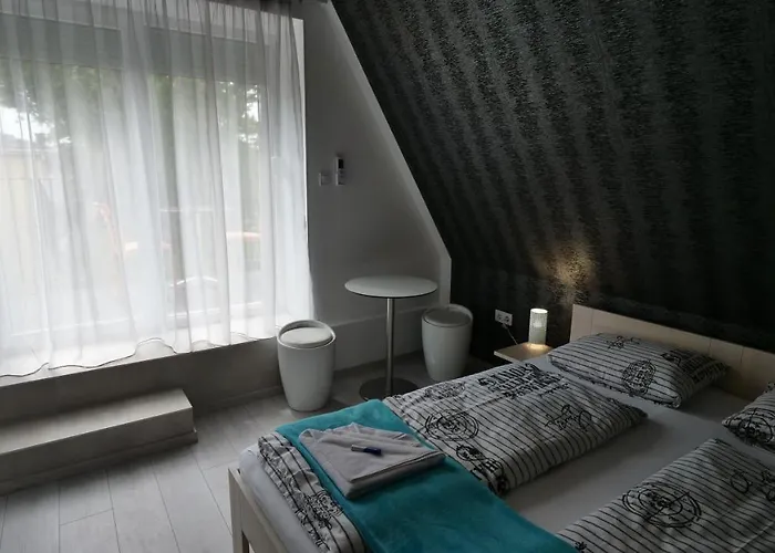 Anna Fuered Boutique 4* 블로톤퓌레드