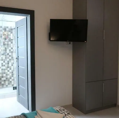 Anna Fuered Boutique バラトンフレド