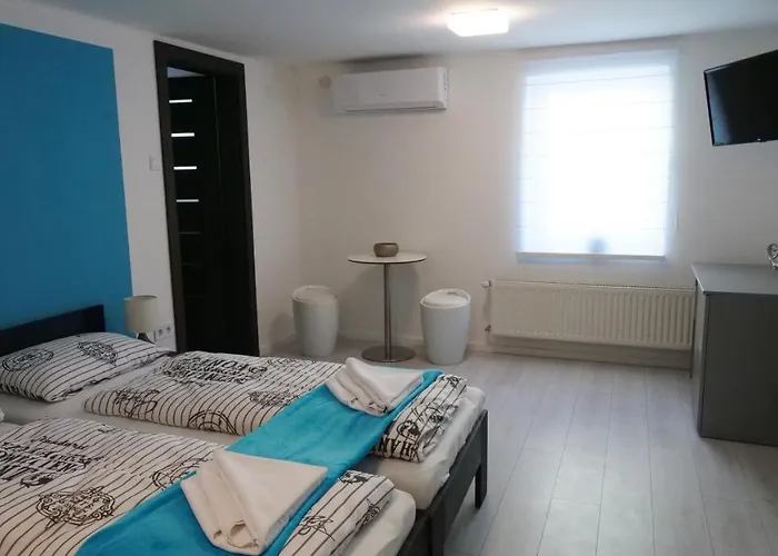 호텔 Anna Fuered Boutique 블로톤퓌레드